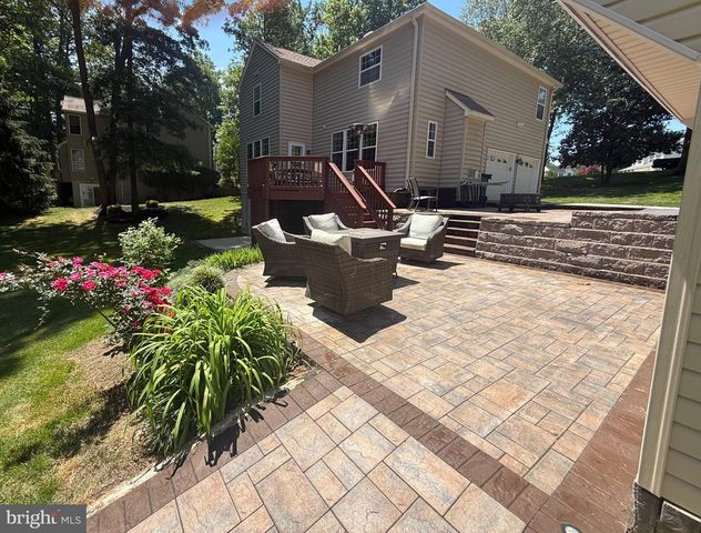 445 CROSS CREEK DR, Huntingtown, MD 20639