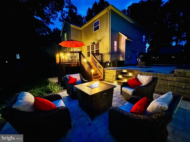 445 CROSS CREEK DR, Huntingtown, MD 20639