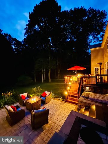 445 CROSS CREEK DR, Huntingtown, MD 20639