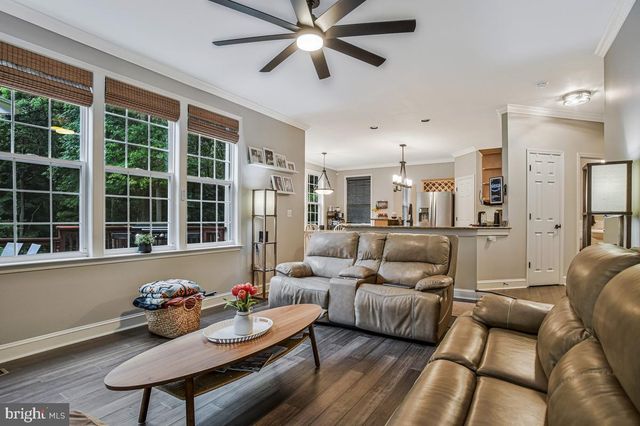 445 CROSS CREEK DR, Huntingtown, MD 20639