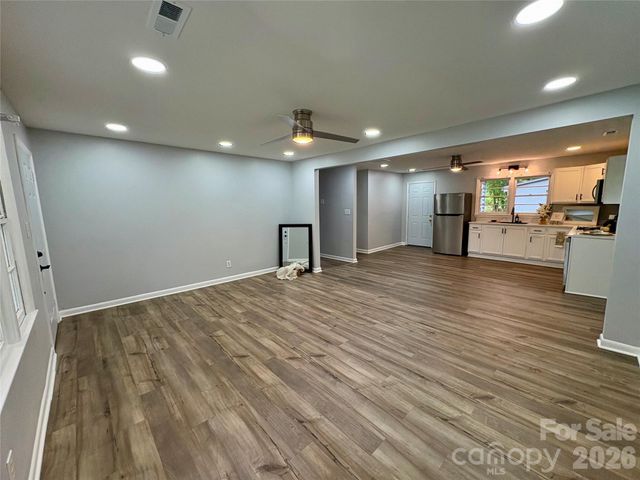 435 E Club Drive, Gastonia, NC 28054