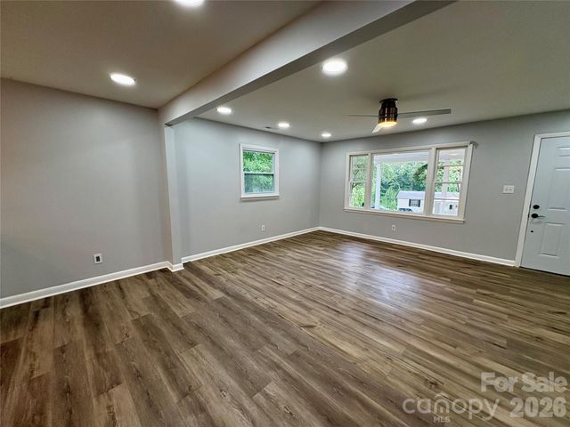 435 E Club Drive, Gastonia, NC 28054