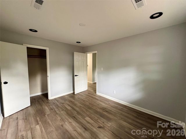 435 E Club Drive, Gastonia, NC 28054