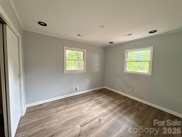 435 E Club Drive, Gastonia, NC 28054