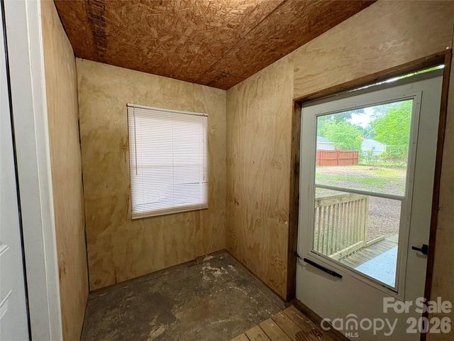 435 E Club Drive, Gastonia, NC 28054