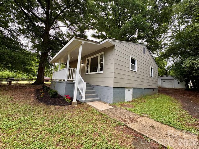 435 E Club Drive, Gastonia, NC 28054