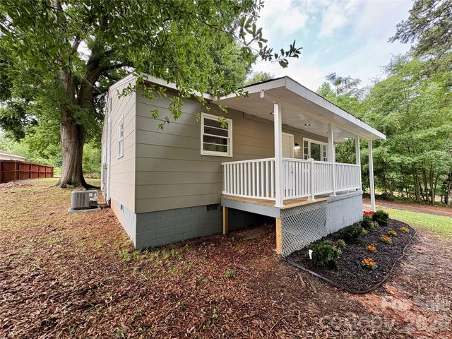 435 E Club Drive, Gastonia, NC 28054