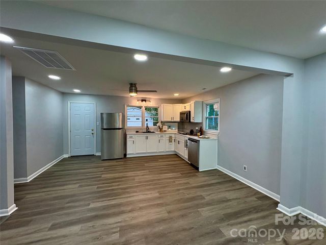 435 E Club Drive, Gastonia, NC 28054