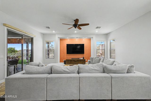2316 W VILLA CASSANDRA Drive, Phoenix, AZ 85086