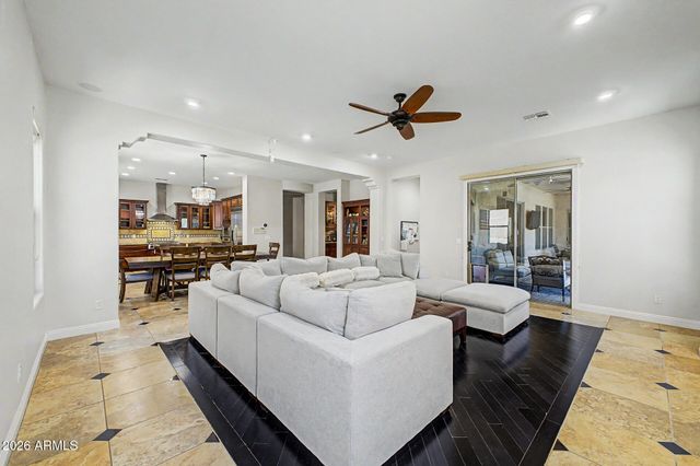 2316 W VILLA CASSANDRA Drive, Phoenix, AZ 85086