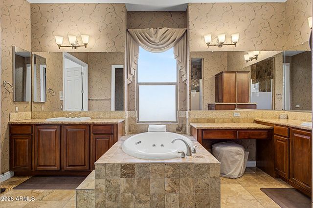 2316 W VILLA CASSANDRA Drive, Phoenix, AZ 85086