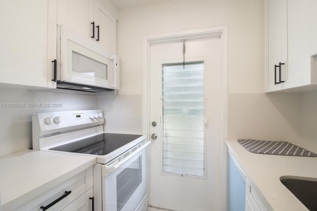 1440 SE 15th St 2, Fort Lauderdale, FL 33316