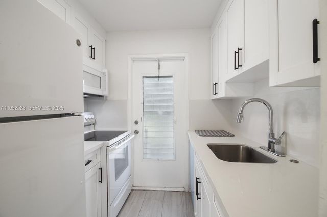 1440 SE 15th St 2, Fort Lauderdale, FL 33316