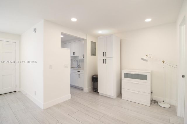 1440 SE 15th St 2, Fort Lauderdale, FL 33316