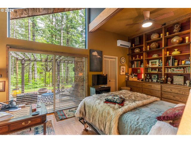 12251 Sw EAST CREEK Rd, Willamina, OR 97396