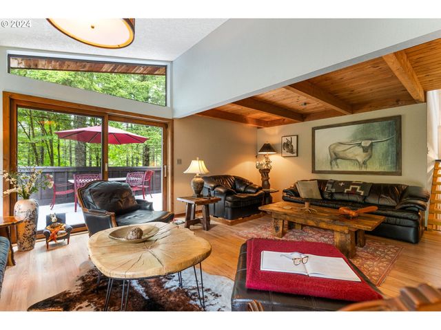 12251 Sw EAST CREEK Rd, Willamina, OR 97396