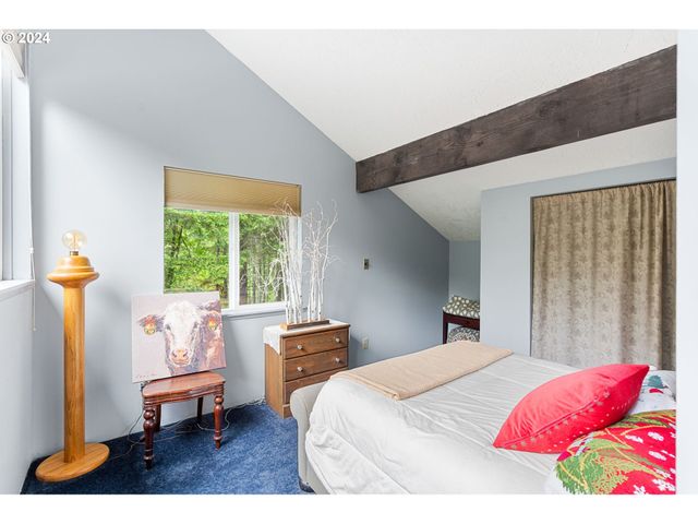 12251 Sw EAST CREEK Rd, Willamina, OR 97396