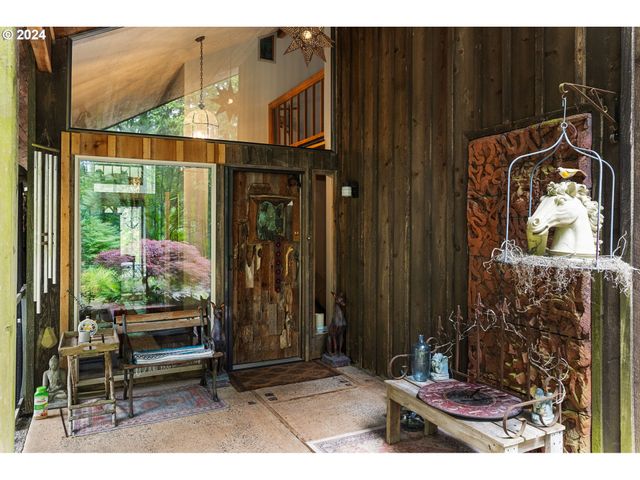 12251 Sw EAST CREEK Rd, Willamina, OR 97396