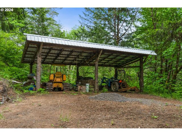 12251 Sw EAST CREEK Rd, Willamina, OR 97396