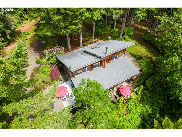 12251 Sw EAST CREEK Rd, Willamina, OR 97396