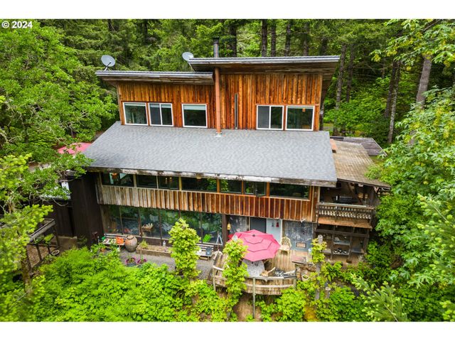 12251 Sw EAST CREEK Rd, Willamina, OR 97396