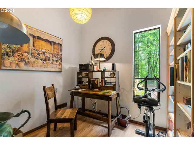 12251 Sw EAST CREEK Rd, Willamina, OR 97396