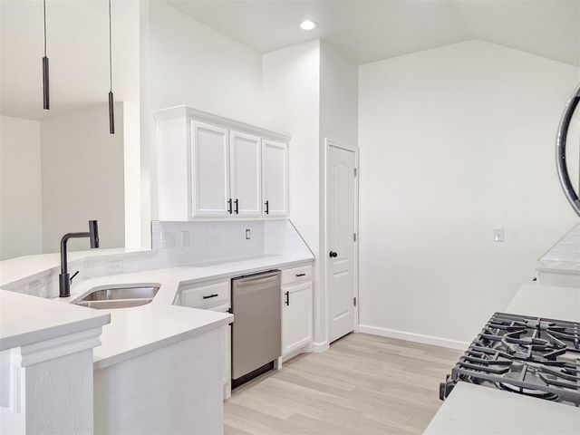 2025 Wimberley Creek Drive, Moore, OK 73160