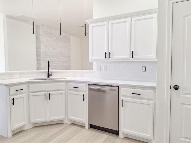 2025 Wimberley Creek Drive, Moore, OK 73160