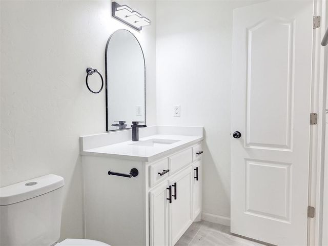 2025 Wimberley Creek Drive, Moore, OK 73160