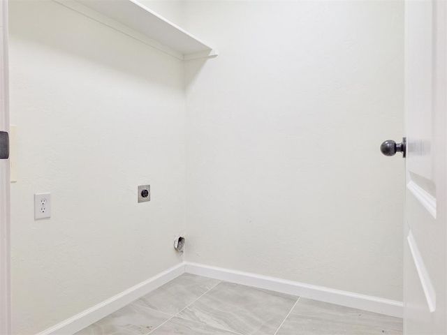 2025 Wimberley Creek Drive, Moore, OK 73160