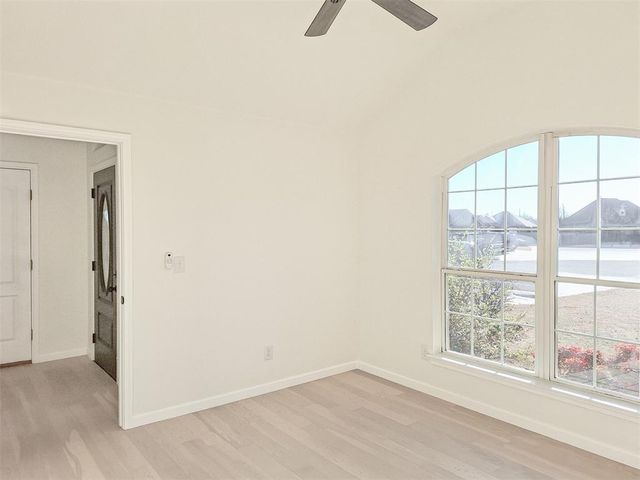 2025 Wimberley Creek Drive, Moore, OK 73160