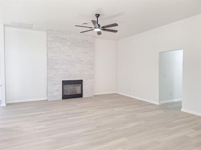 2025 Wimberley Creek Drive, Moore, OK 73160