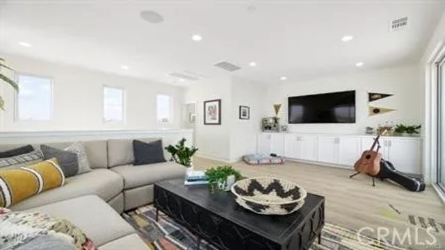 291 Novel, Irvine, CA 92618