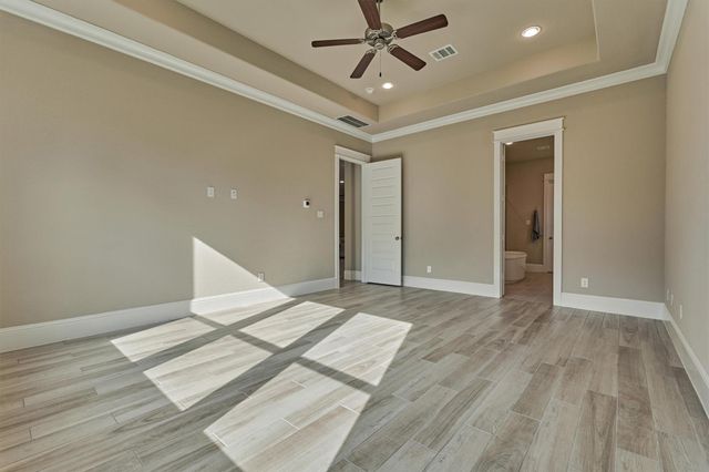 2101 Pale Star Court, Conroe, TX 77384