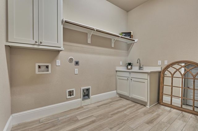 2101 Pale Star Court, Conroe, TX 77384