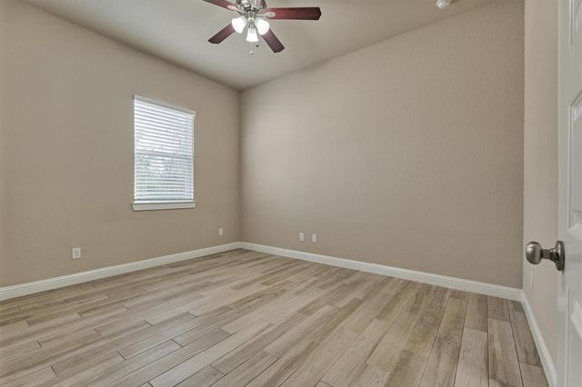 2101 Pale Star Court, Conroe, TX 77384