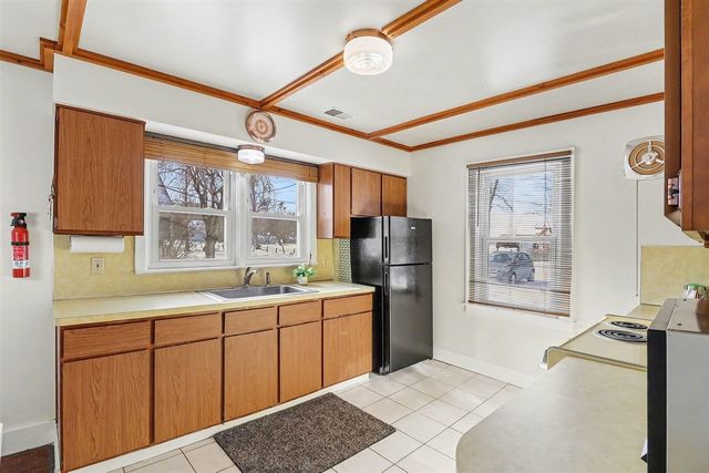 11637 Algonquin Drive, Pinckney, MI 48169