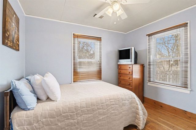 11637 Algonquin Drive, Pinckney, MI 48169