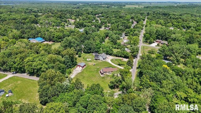 485 Pakey Road, Springfield, IL 62712