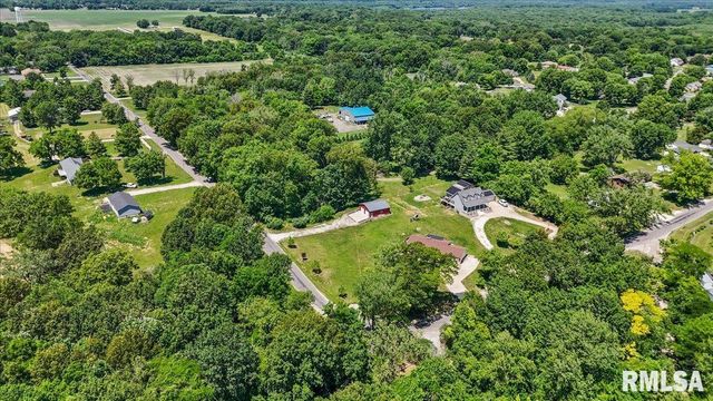 485 Pakey Road, Springfield, IL 62712