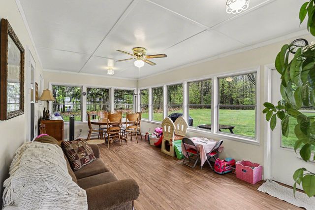 8690 E Main Street, Comstock Twp, MI 49053