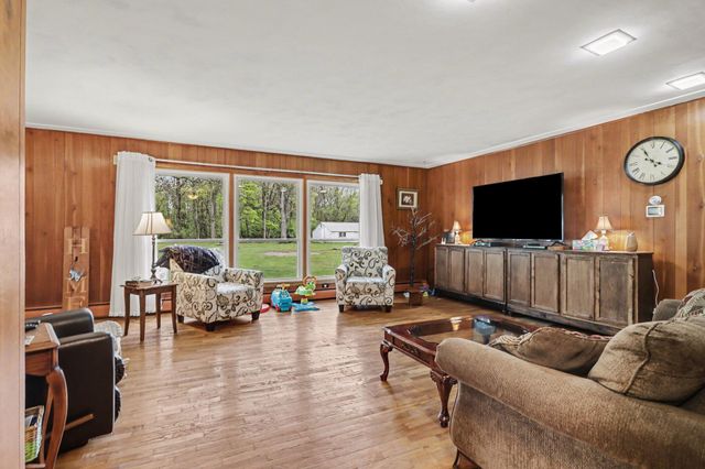 8690 E Main Street, Comstock Twp, MI 49053