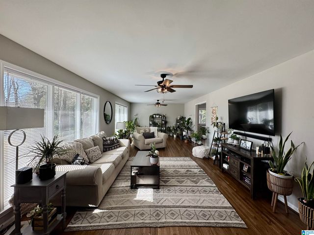 308 CLIFF ROAD, Gardendale, AL 35071