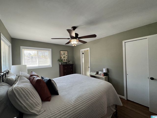 308 CLIFF ROAD, Gardendale, AL 35071