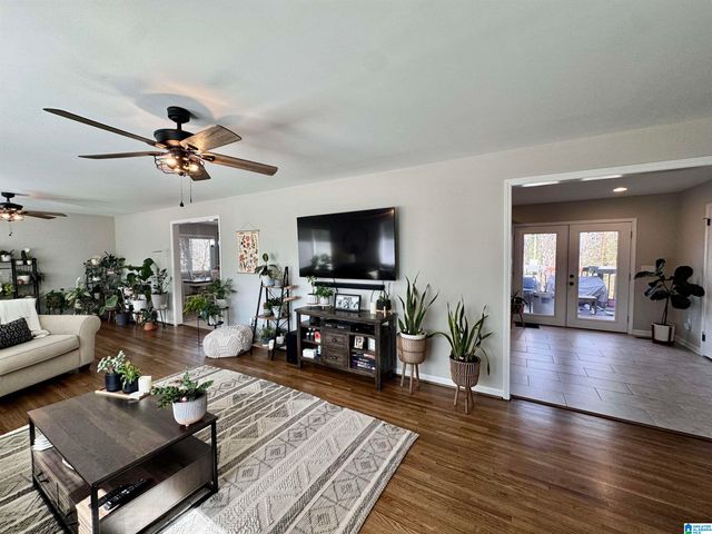 308 CLIFF ROAD, Gardendale, AL 35071