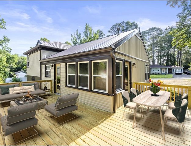 939 McKellar Dr, Tullahoma, TN 37388