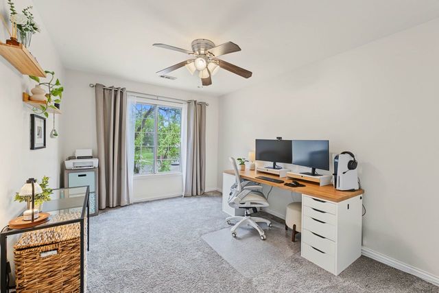 1774 Gloucester Court C, Wheaton, IL 60189
