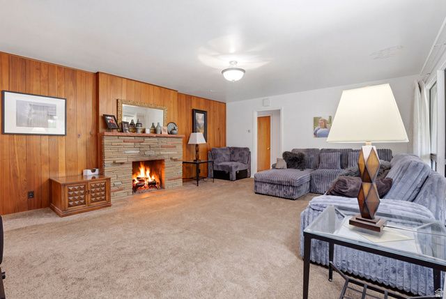 2252 E 6450 S, Cottonwood Heights, UT 84121