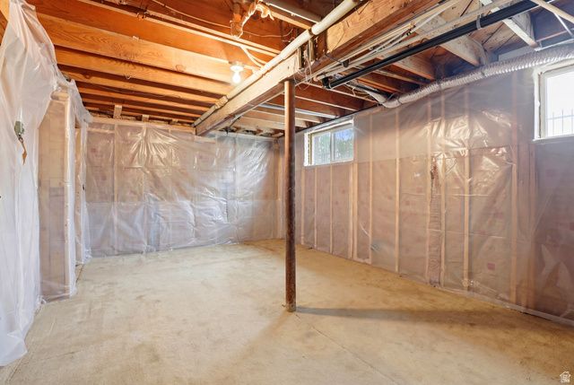 2252 E 6450 S, Cottonwood Heights, UT 84121