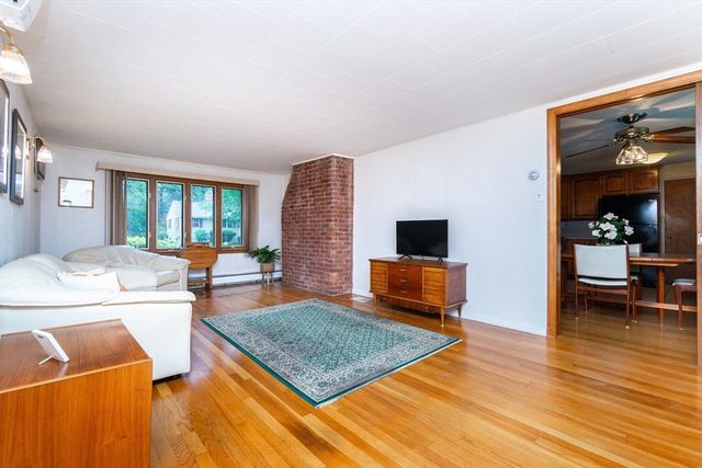 3 Squanto Rd, Peabody, MA 01960